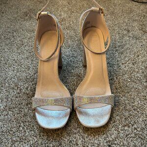 De Blossom Sparkly Gold Heels, Size 9
